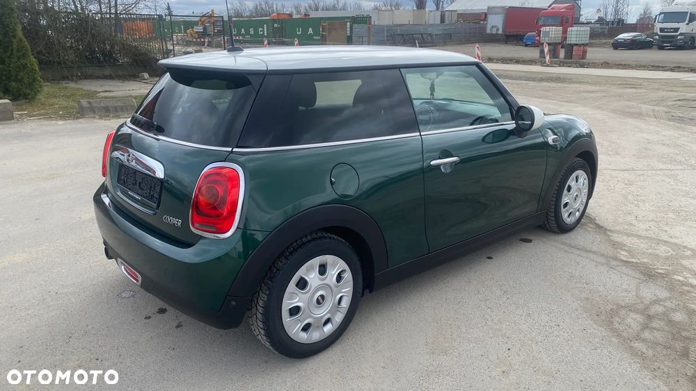 MINI Cooper Seven - 4