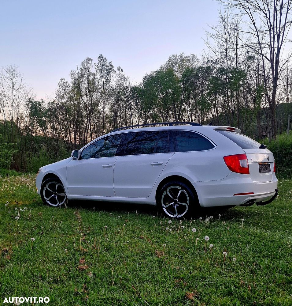 Skoda Superb 2.0 TDI DSG Elegance - 3