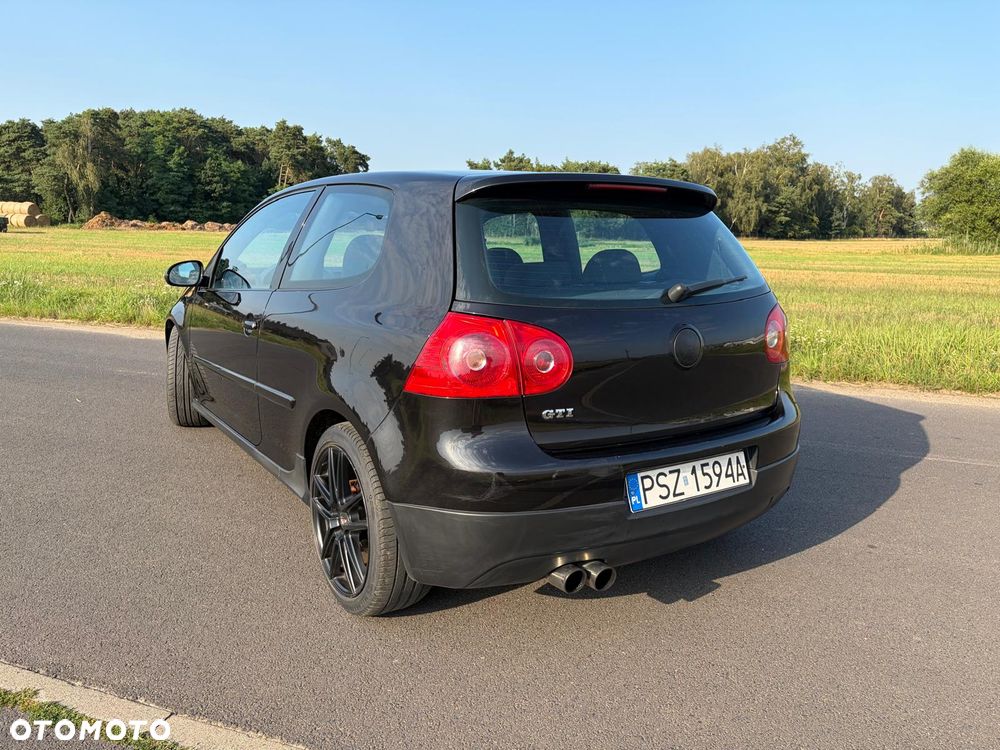 Volkswagen Golf 2.0 GTI - 3