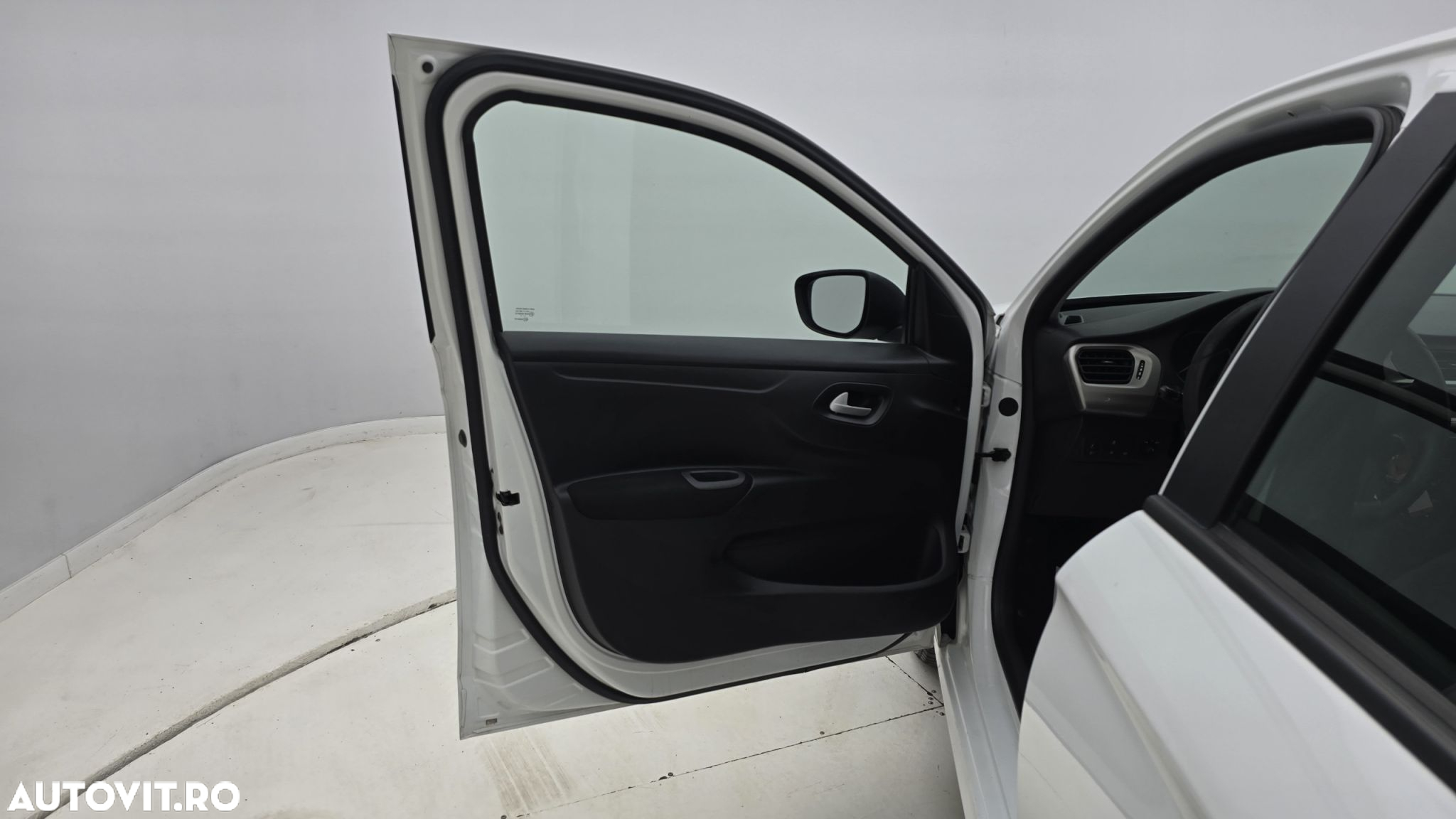 Citroën C-Elysée 1.5 BlueHDi 100 S&S BVM6 Feel - 10