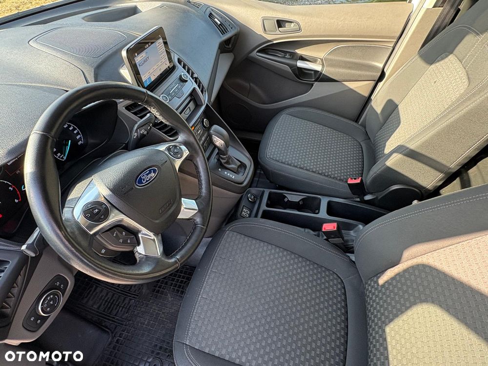 Ford Transit Connect - 9