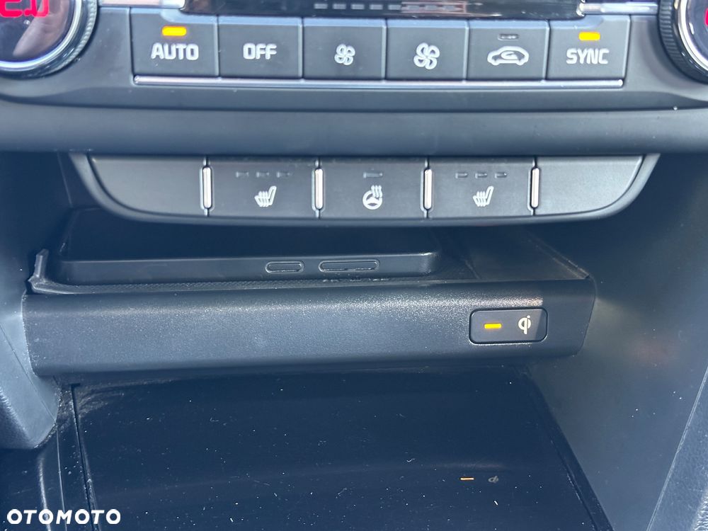 Kia Ceed 1.4 T-GDI OPF GT Line - 37