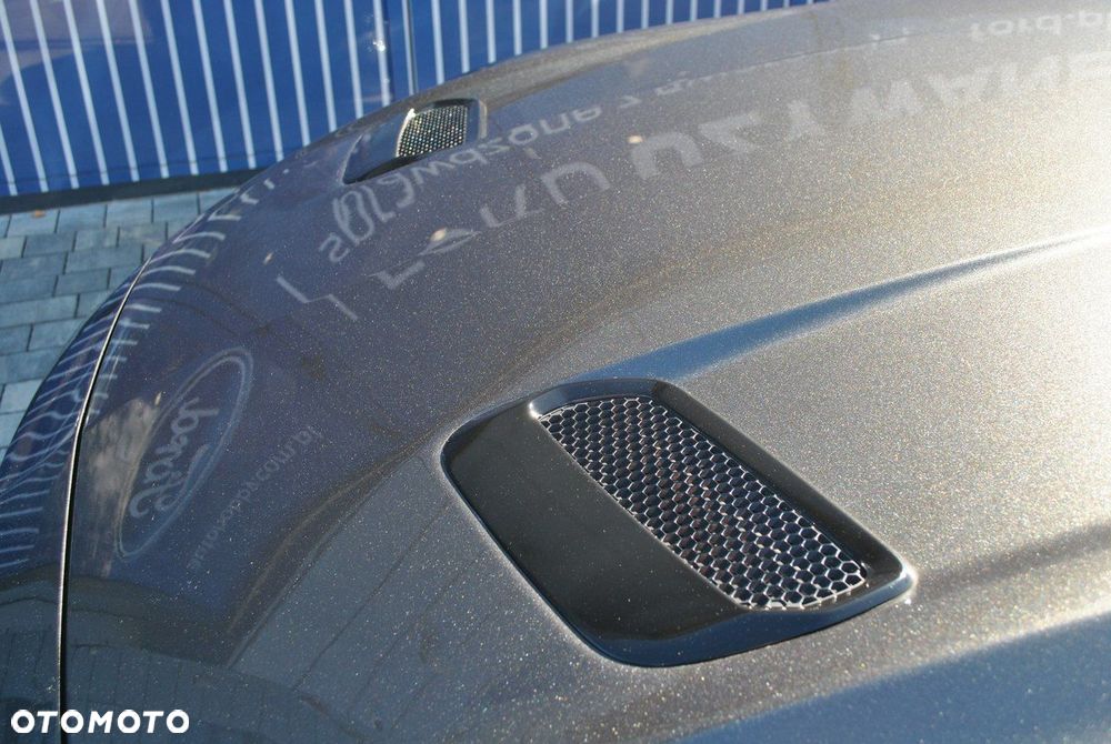 Ford Mustang - 22