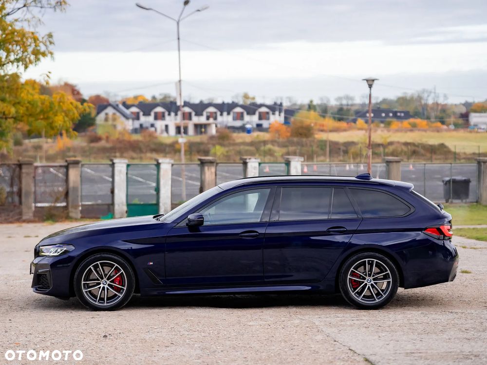 BMW Seria 5 520d xDrive M Sport Edition - 10