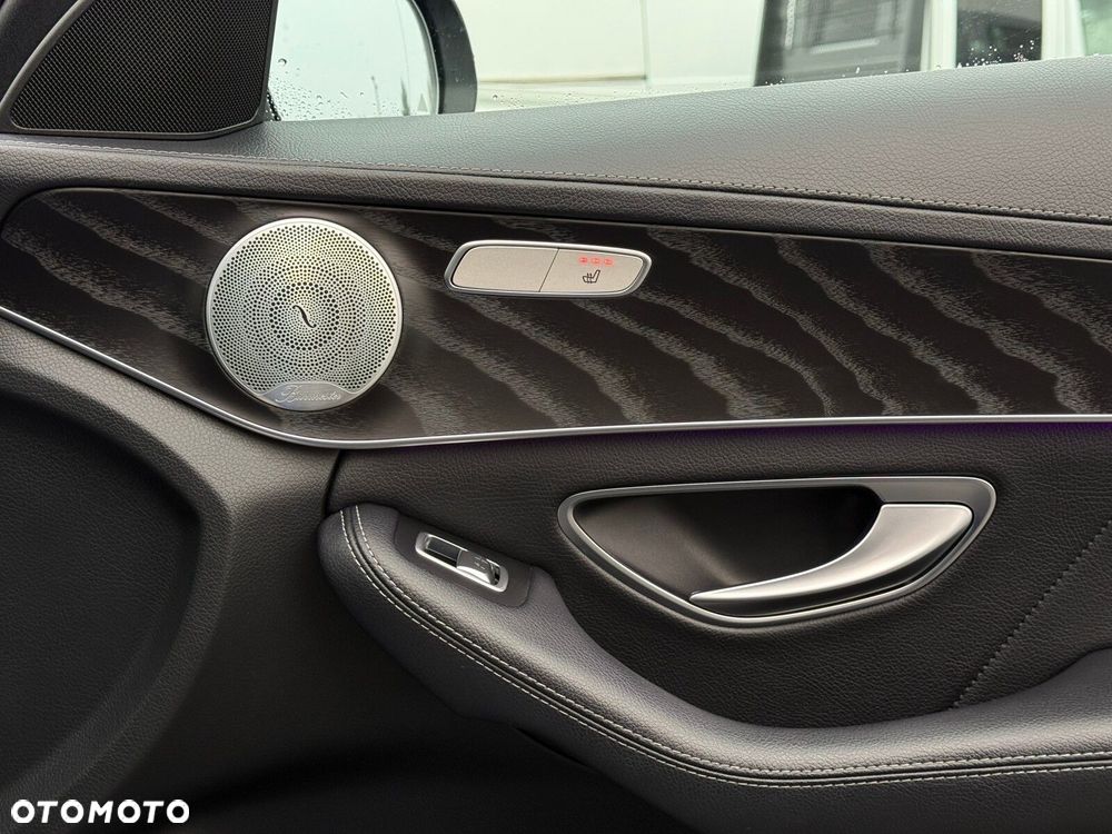 Mercedes-Benz Klasa C 200 4MATIC 9G-TRONIC - 27