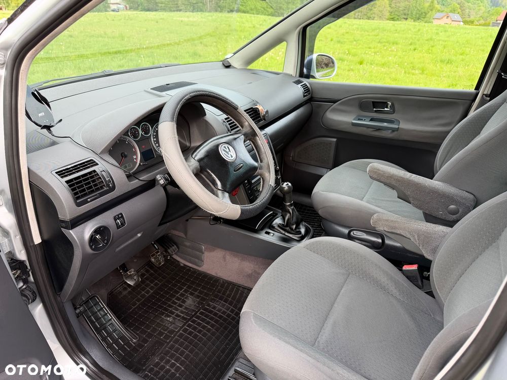 Volkswagen Sharan 1.9 TDI Comfortline Family - 15