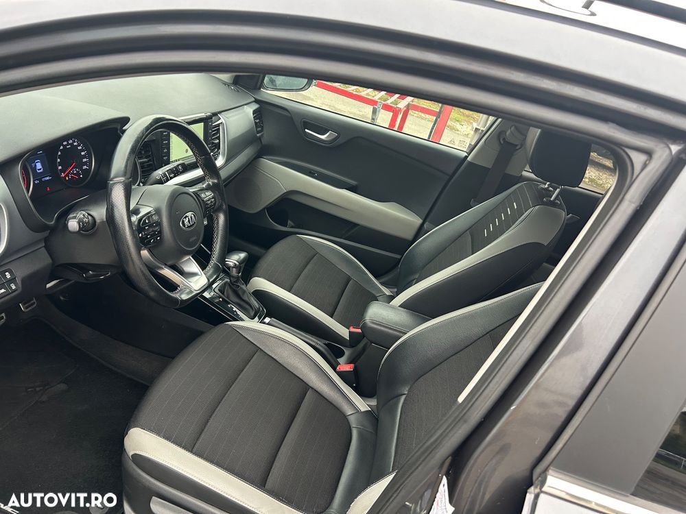 Kia Stonic 1.0 T-GDI 7DCT HP MHEV Trend - 11