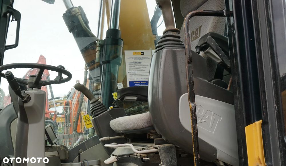 Caterpillar CAT M 313D - 8