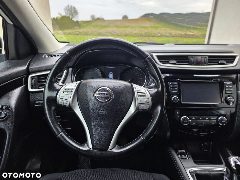Nissan Qashqai 1.2 DIG-T Acenta EU6 - 16