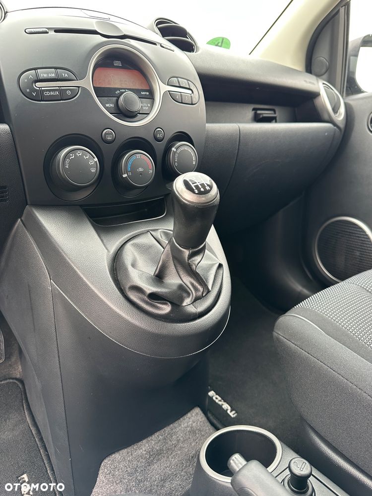 Mazda 2 1.5 Sport - 32