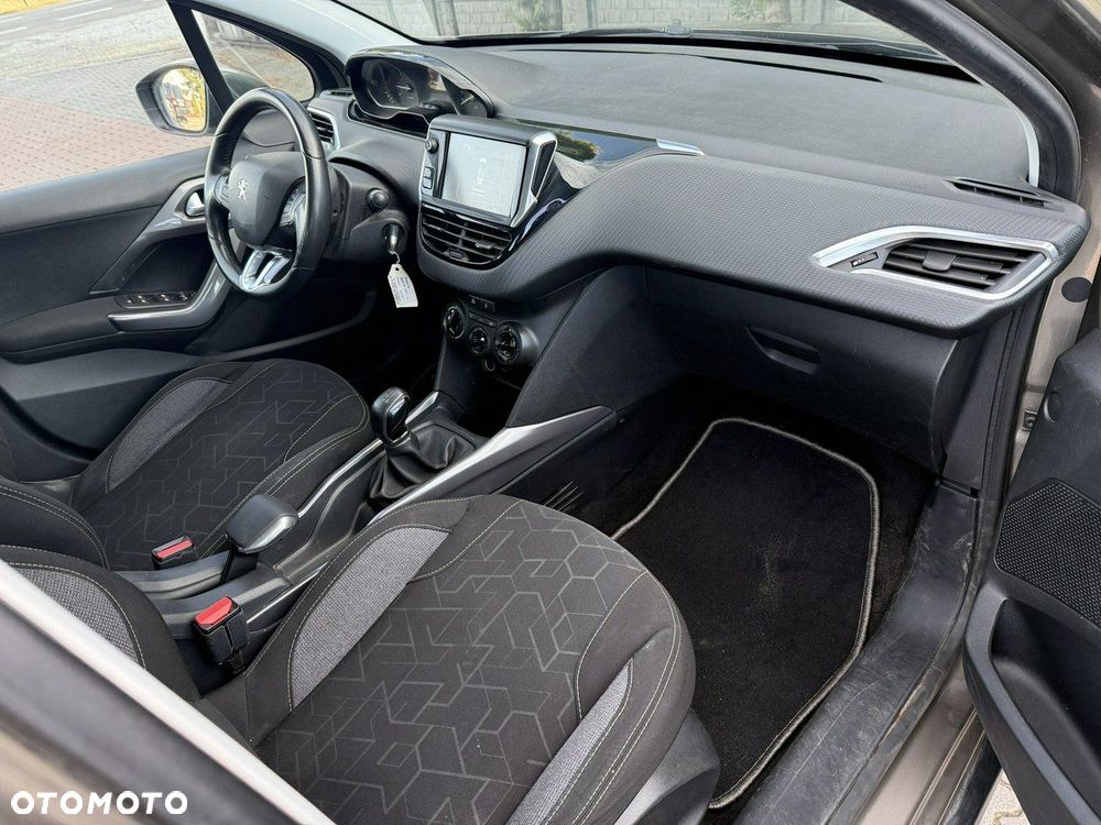 Peugeot 2008 - 7