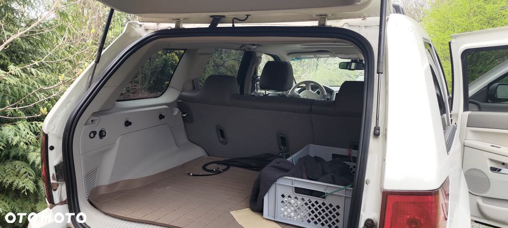 Jeep Grand Cherokee - 10