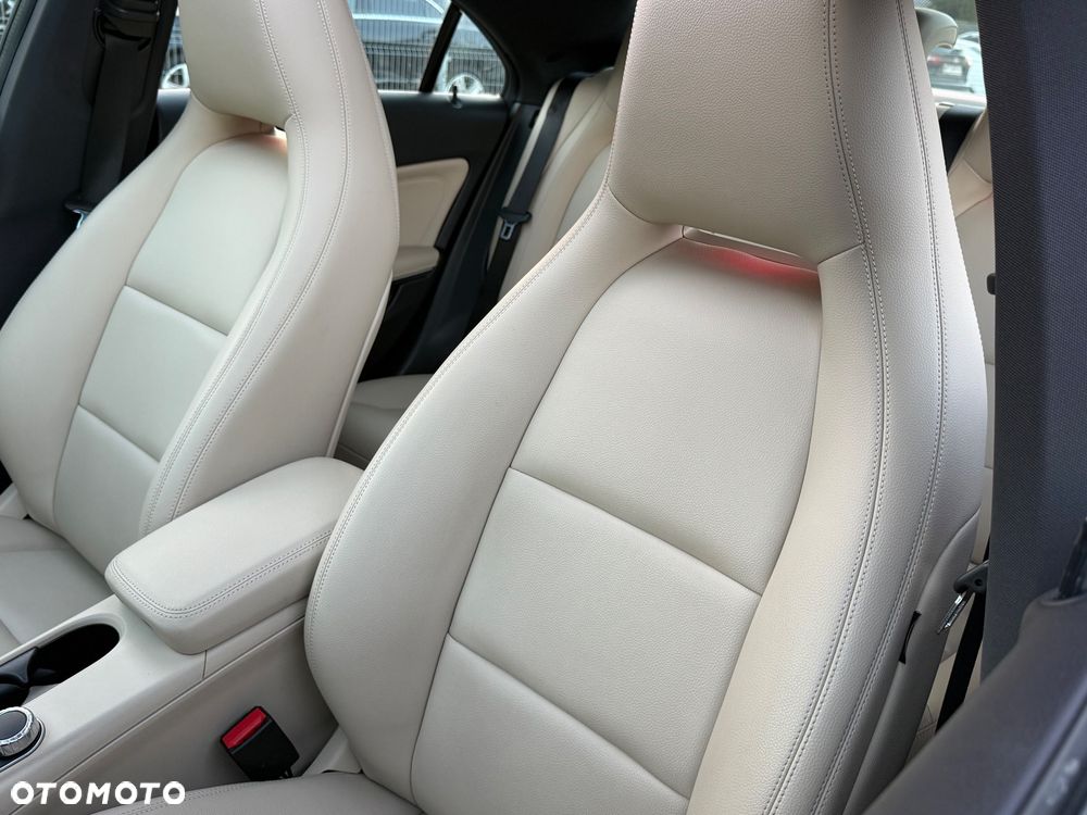 Mercedes-Benz CLA - 18