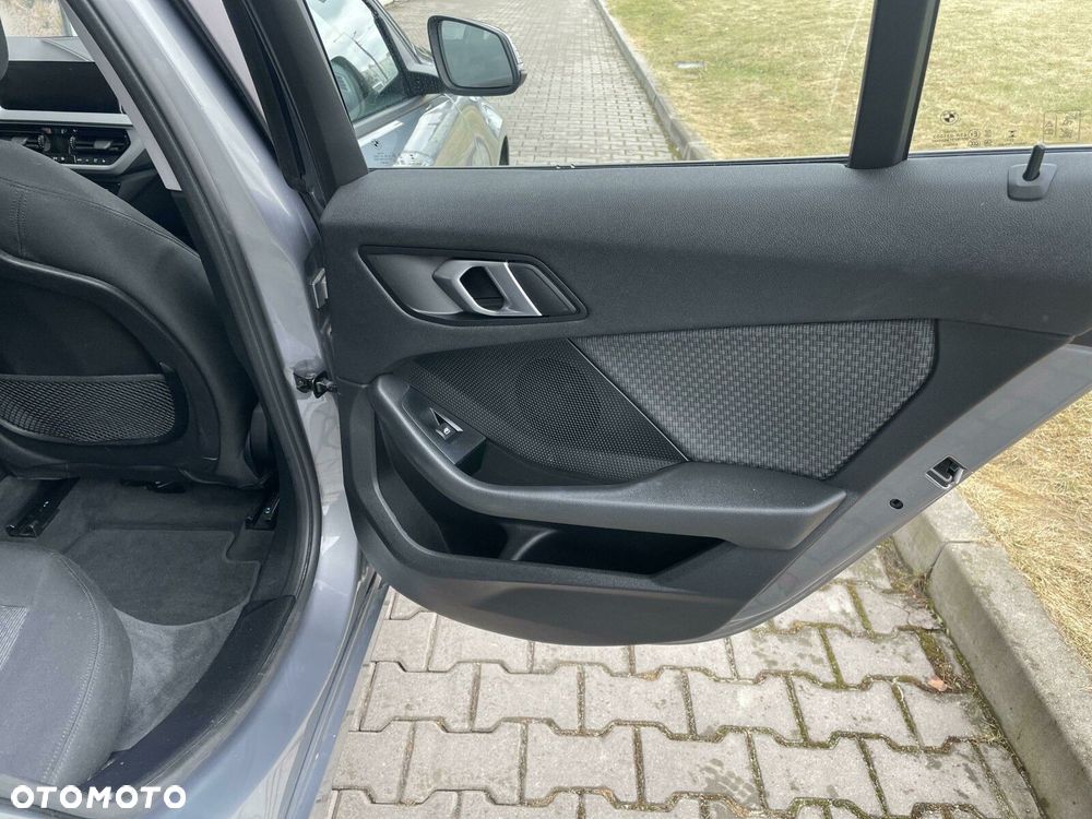 BMW Seria 1 - 18