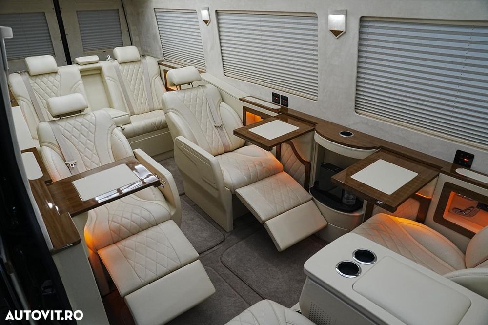 Mercedes-Benz Sprinter - 25