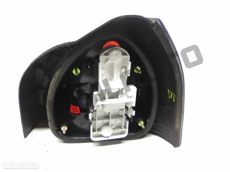 Farolim Trás Painel Esquerdo  Audi A3 (8l) [1996_2003] 1.6 - 2