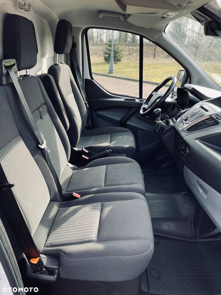 Ford Transit Custom - 19