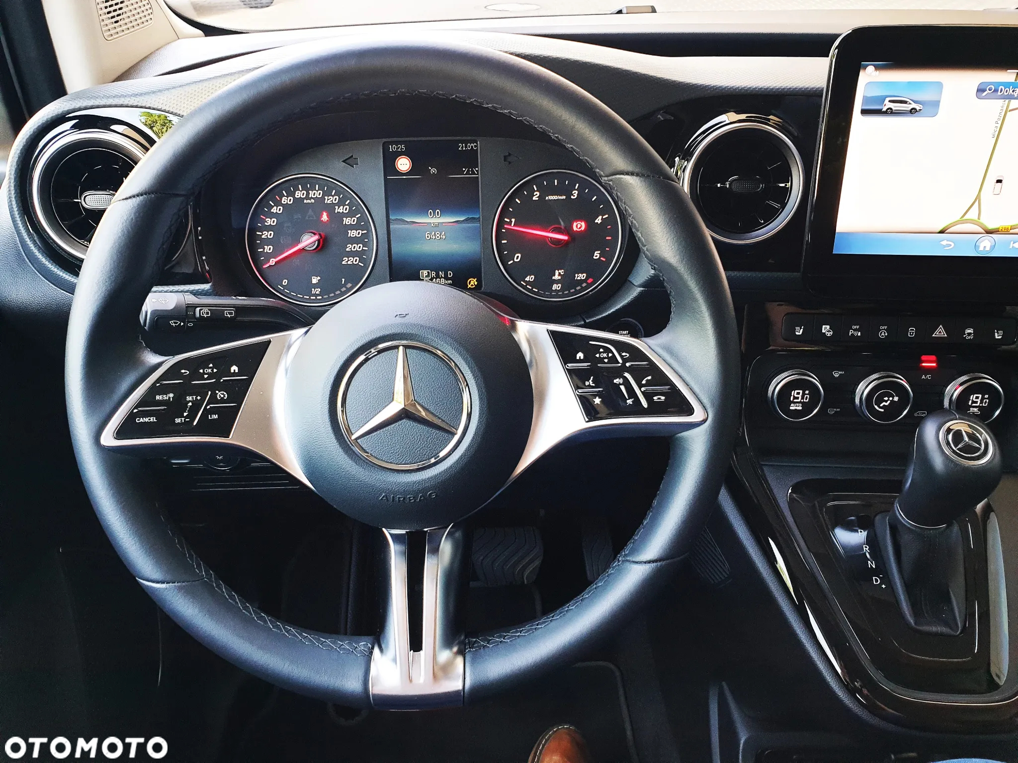 Mercedes-Benz Klasa T 180 d Style - 23