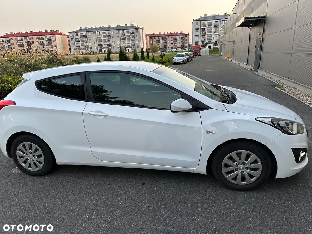 Hyundai i30 1.6 CRDi BlueDrive Comfort - 2