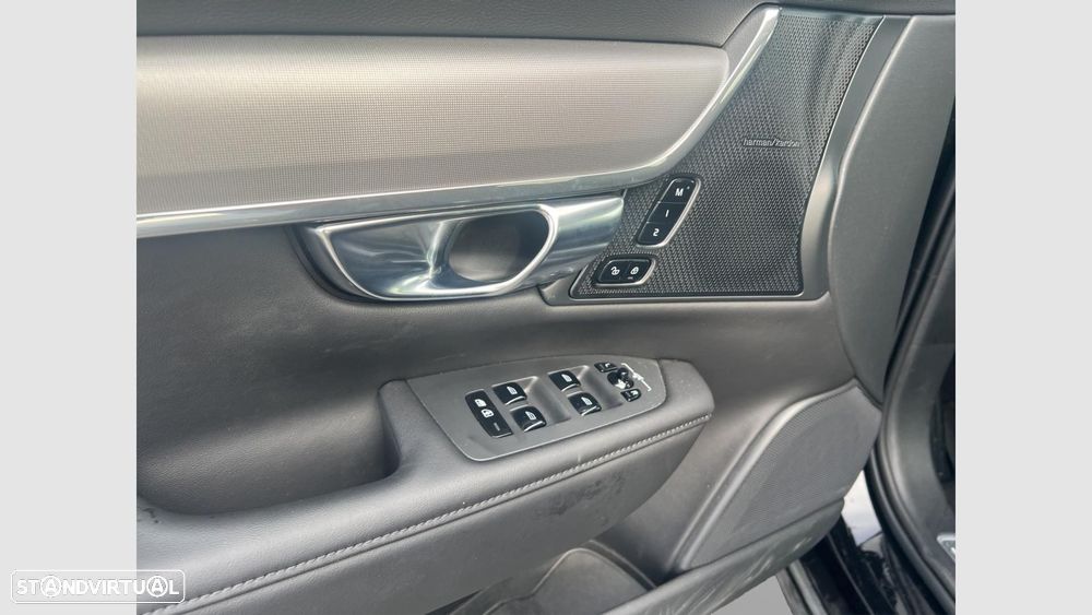 Volvo V90 2.0 T6 PHEV Plus Dark AWD - 12