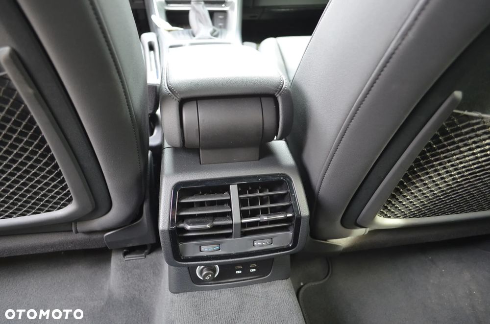 Audi Q3 45 TFSI Quattro S Line S tronic - 16