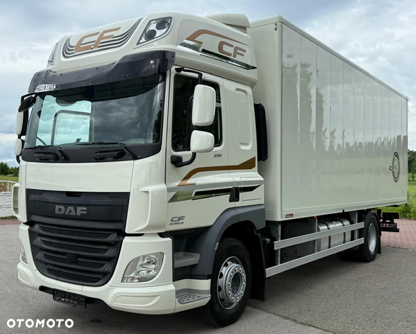 DAF CF 330/10.2017/KONTENER MEBLOWY/IZOTERMA/WINDA/18 PALET/E6/NISKI PRZEBIEG/Z NIEMIEC/JAK NOWY/DUŻY SILNIK/