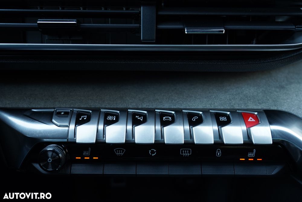 Peugeot 3008 PHEV EAT8 GT Pack - 12