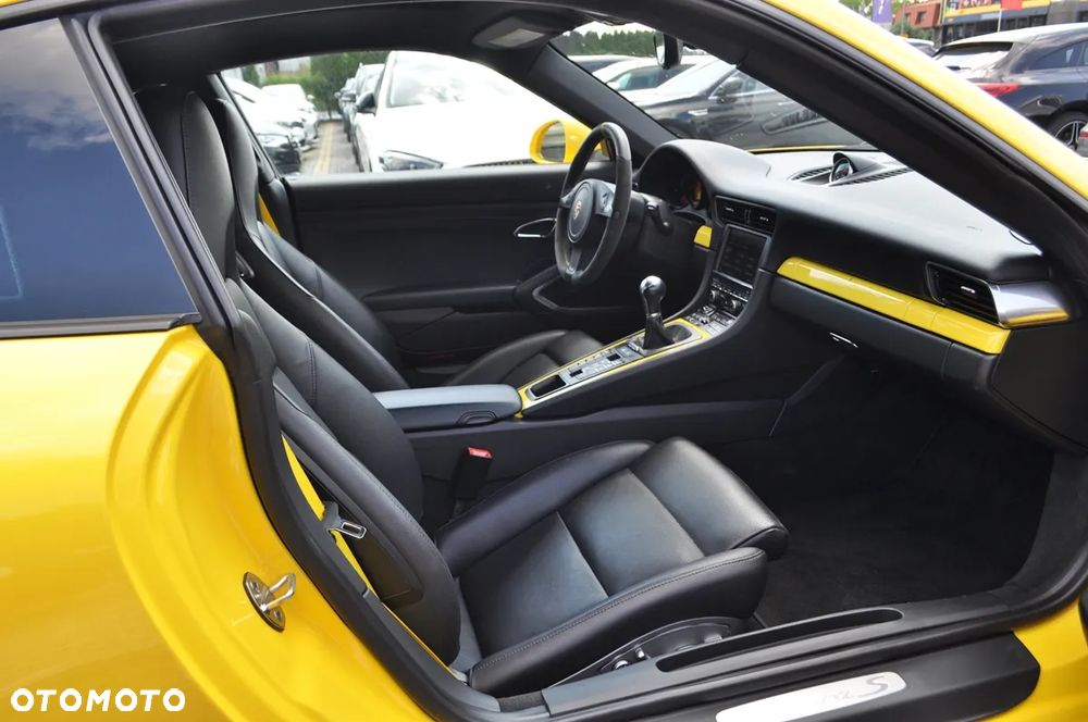 Porsche 911 Carrera S 50 Jahre - 28