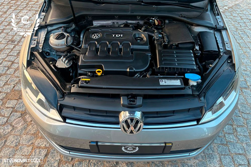 VW Golf 1.6 TDi Highline - 27