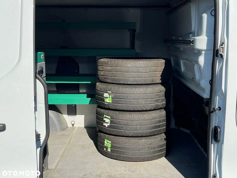 Renault Trafic - 17