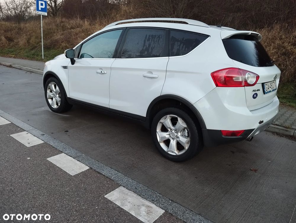 Ford Kuga 2.0 TDCi 2x4 Titanium - 5