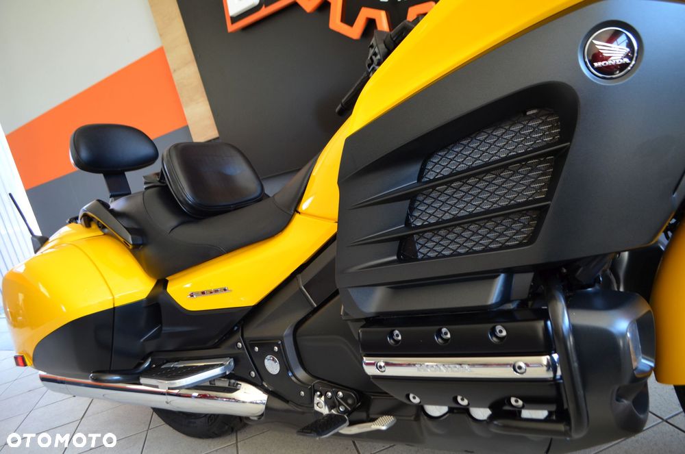 Honda GL - 12