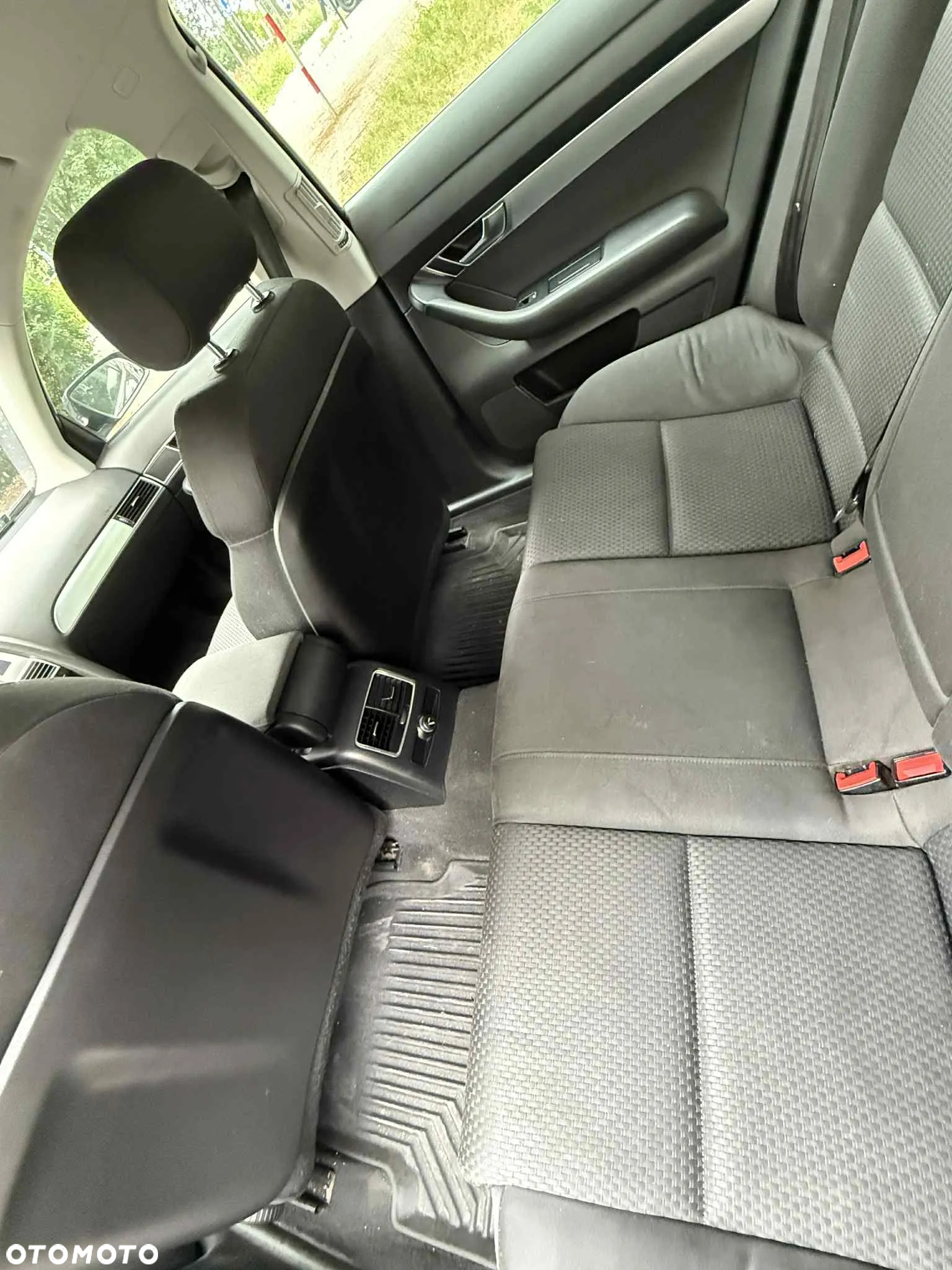 Audi A6 Avant 2.0 TDI - 7