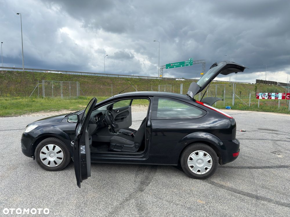 Ford Focus 1.6 TDCi DPF Ambiente - 8