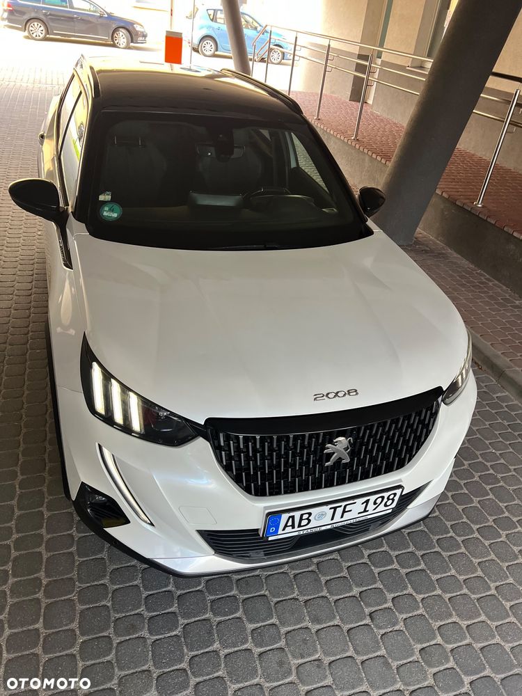 Peugeot 2008 PureTech 130 EAT8 GT - 9