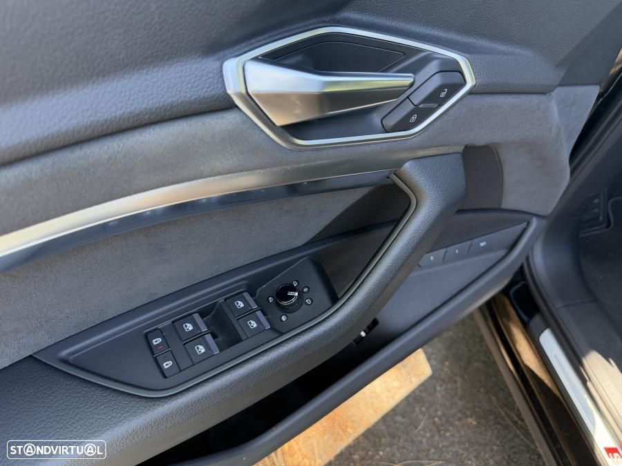 Audi e-tron 55 quattro S line - 17
