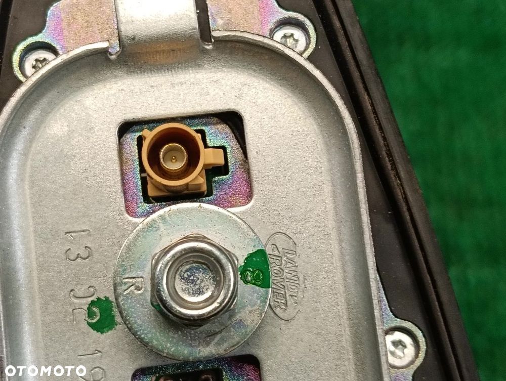 LAND ROVER DISCOVERY 5 3.0 SDV6 16-20r Antena Dachowa Rekinek - 4