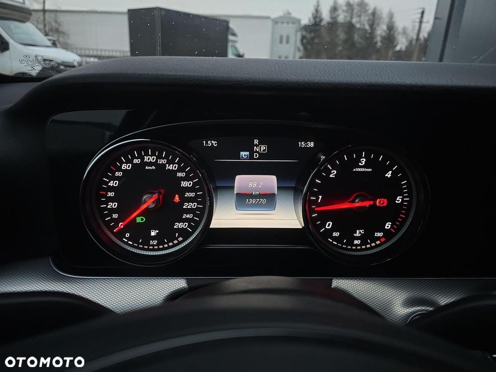 Mercedes-Benz Klasa E 200 d 9G-TRONIC - 14
