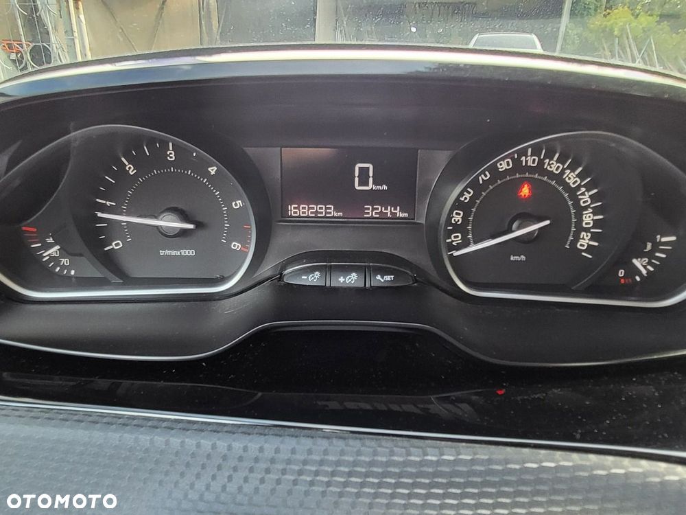 Peugeot 2008 - 36