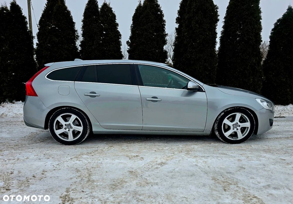 Volvo V60 D4 Geartronic RDesign - 8