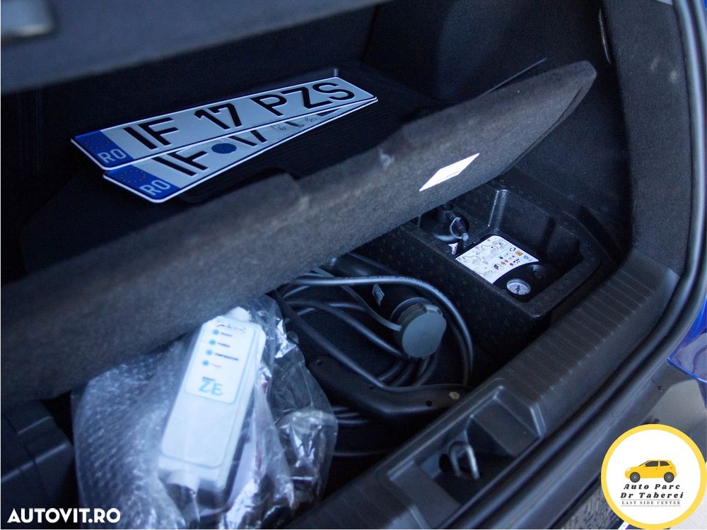 Renault Captur PHEV 160 Techno - 39