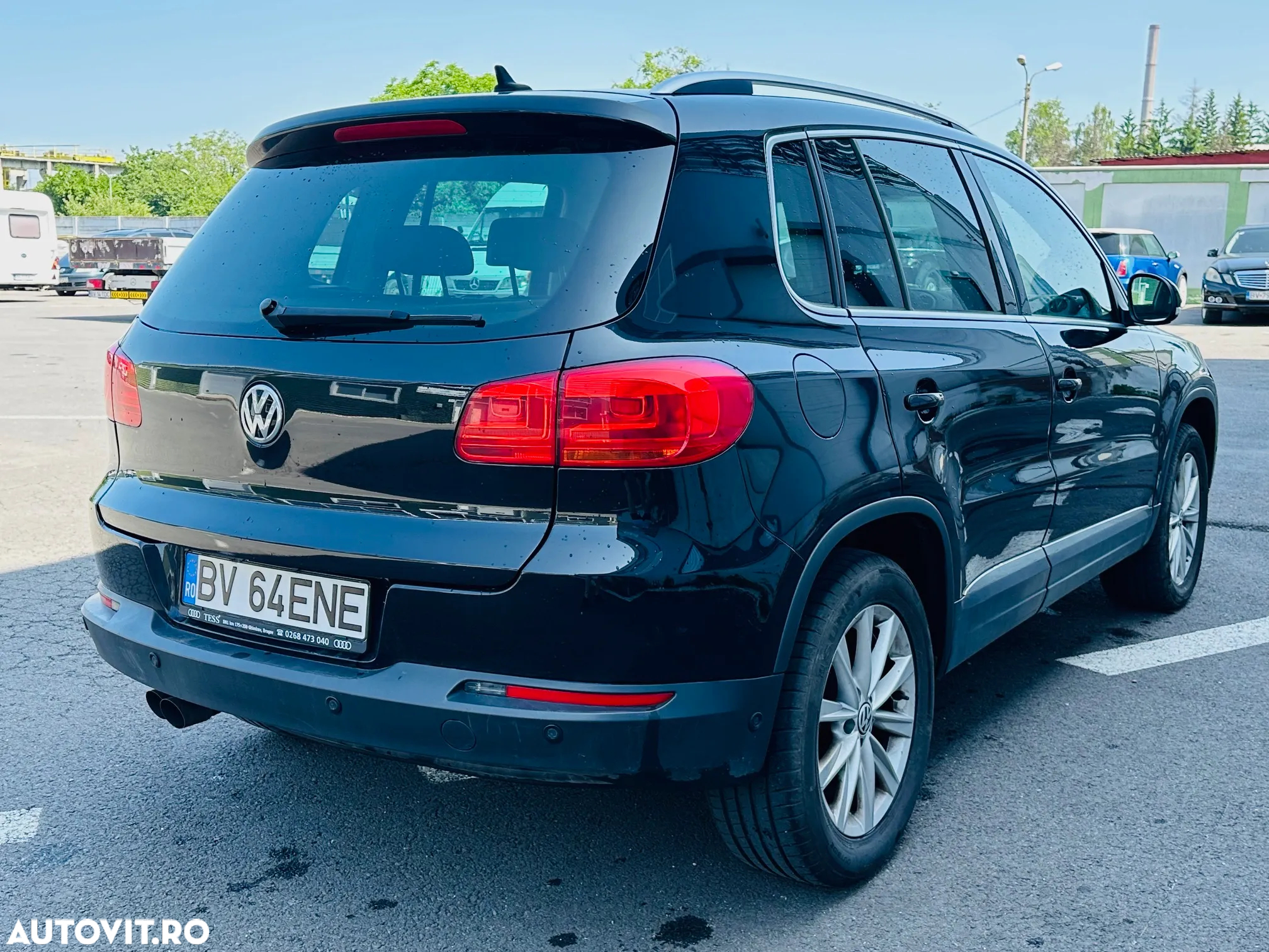 Volkswagen Tiguan - 3
