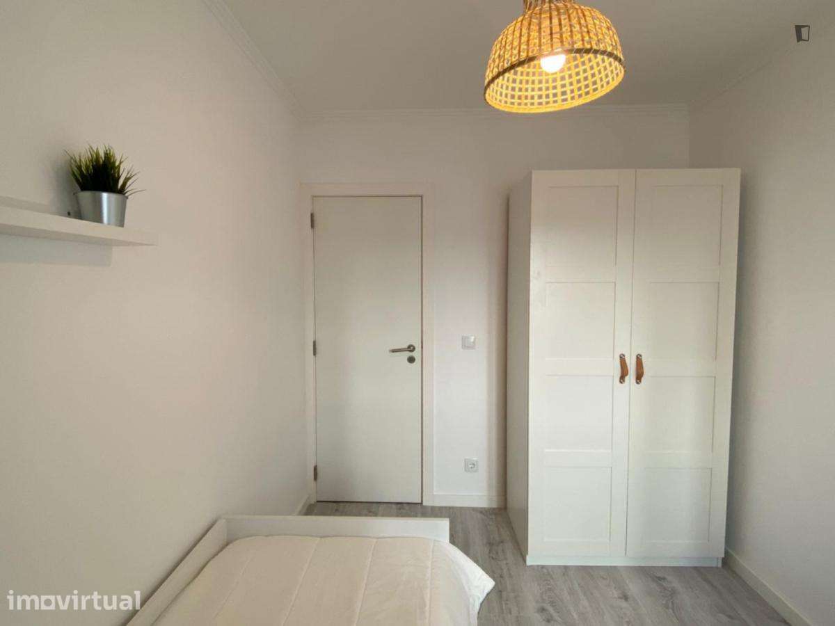 Quarto - localizado em Oeiras Lisbon - Grande imagem: 5/8