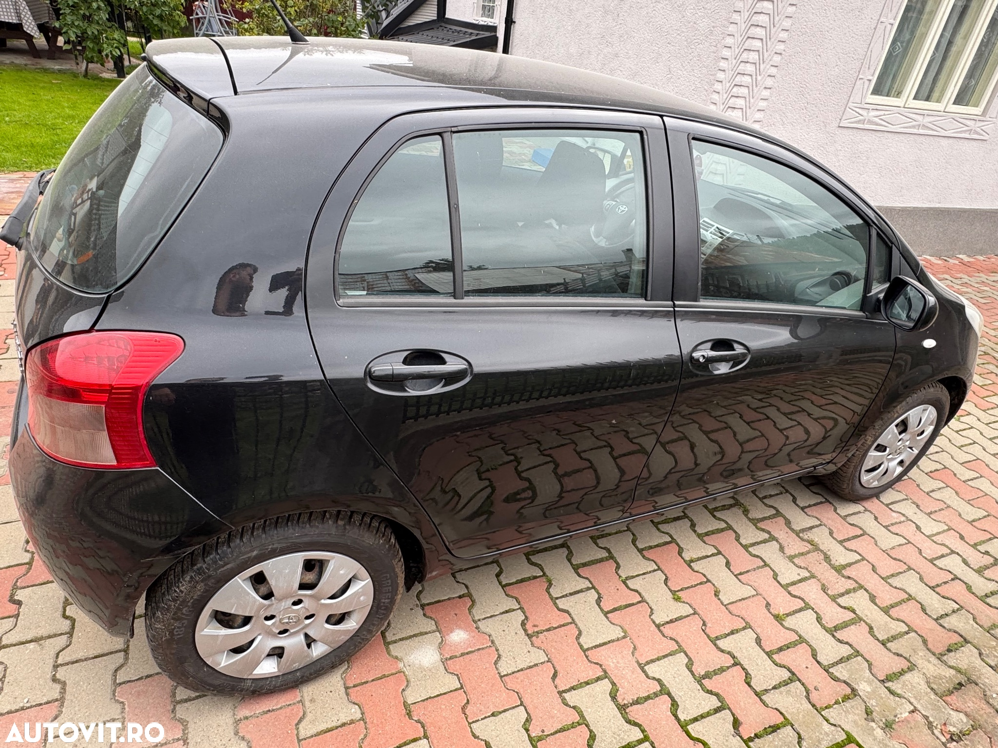Toyota Yaris 1.0 - 6