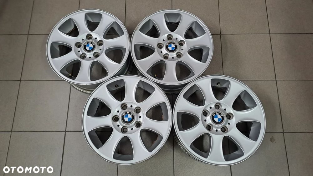 Felgi Aluminiowe 16 BMW E81 E82 E87 E88 5x120 ET 44 Styling 151 - 1