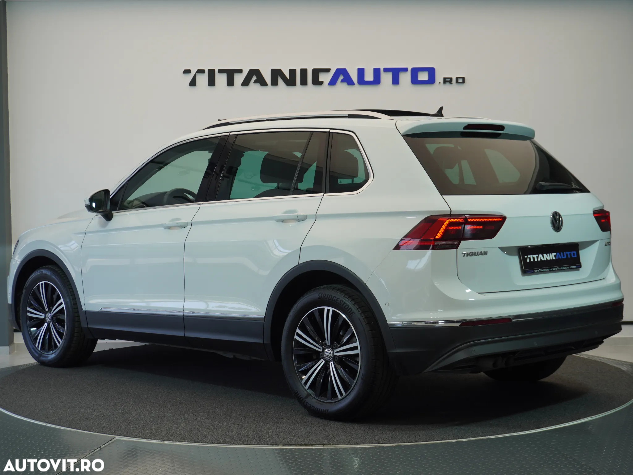 Volkswagen Tiguan 2.0 TDI SCR DSG Elegance - 3