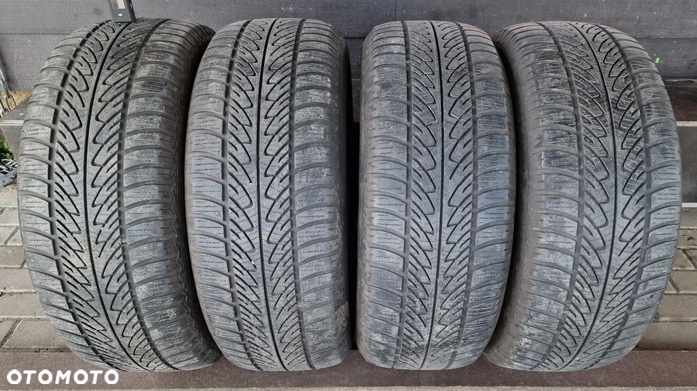 OPONY ZIMA GOODYEAR ULTRAGRIP 8 255/60 R18 18" - 1