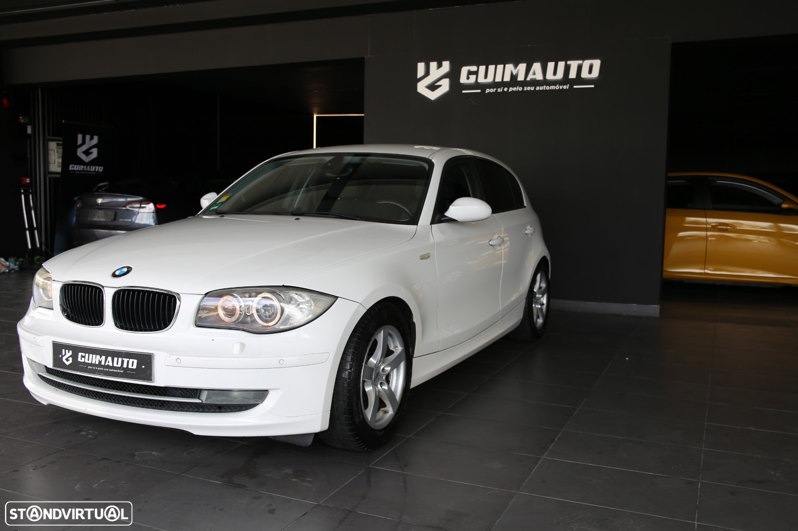 BMW 118 d Sport Line - 2