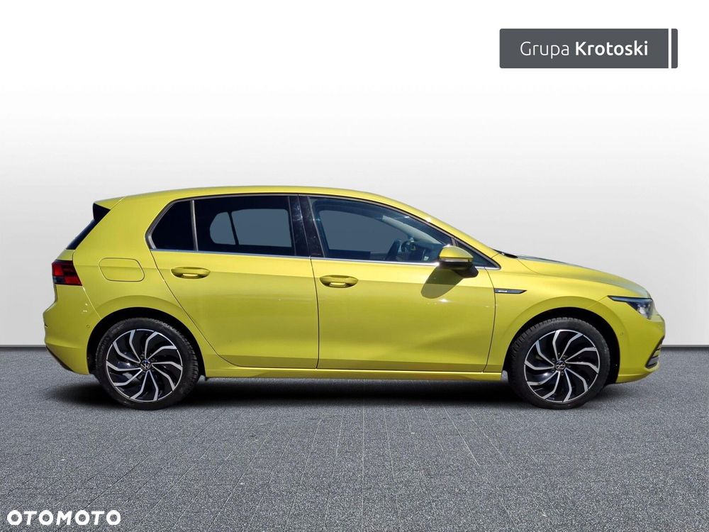 Volkswagen Golf - 8