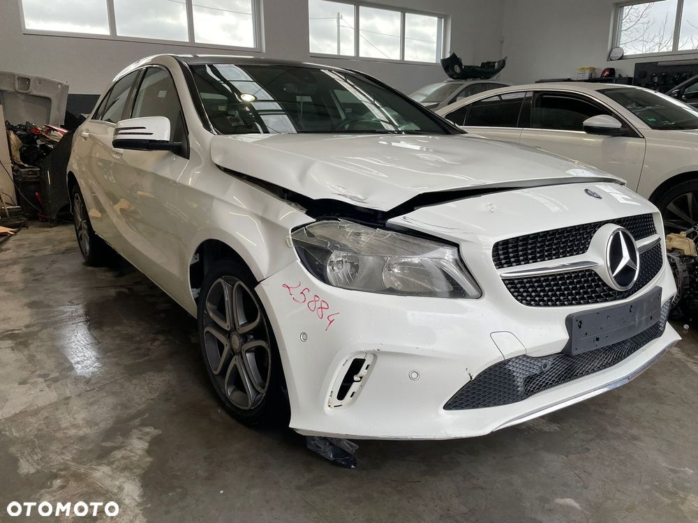 Mercedes-Benz Klasa A 180 d 7G-DCT Peak Edition - 12